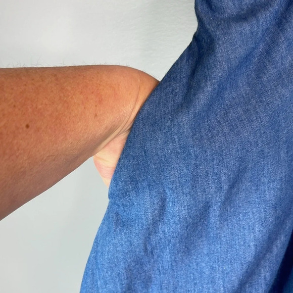 MODCLOTH Chambray Ruffled Mini Skirt Blue Medium Wash Pockets Cotton Plus 4X - Picture 3 of 11